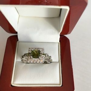 Peridot and CZ sterling silver size 5 ring